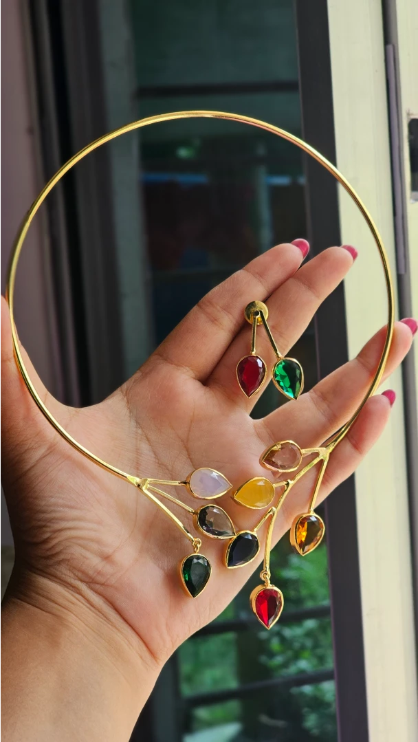 Multicolour Hydro Glass Stone Flower Hasli With Earrings 