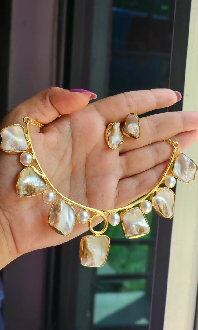 Elegant Mother of Pearl Hasli